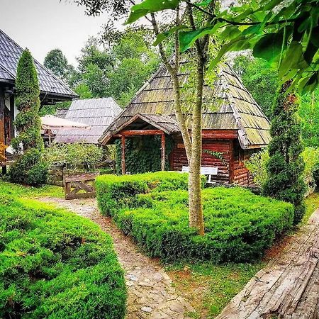 Hotel Kraljevsko Selo Kotromanicevo à Doboj Extérieur photo