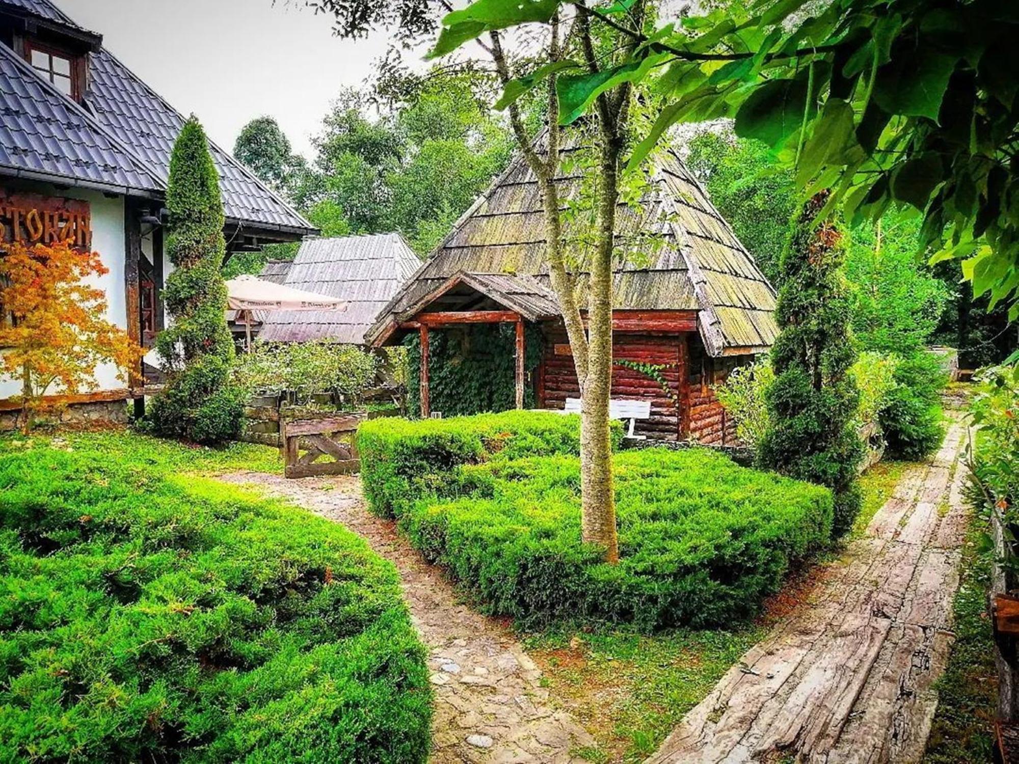 Hotel Kraljevsko Selo Kotromanicevo à Doboj Extérieur photo